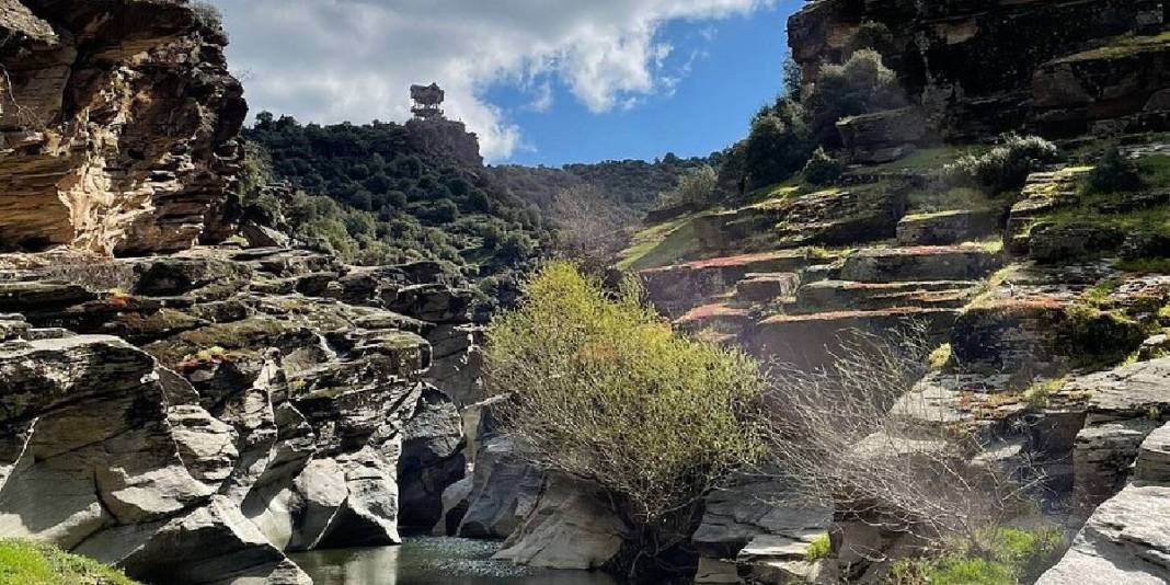 Türkiye’nin en renkli kanyonu: Ege’den uzanan masalsı sanat eseri 2